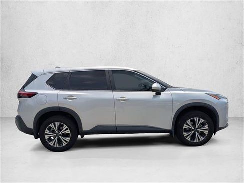 Used 2023 Nissan Rogue SV FWD image 4