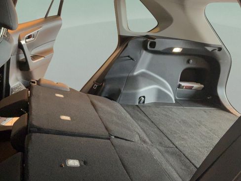Certified 2025 Toyota RAV4 XLE AWD/4WD image 32