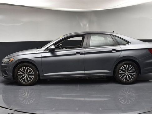 Used 2019 Volkswagen Jetta R-Line image 5