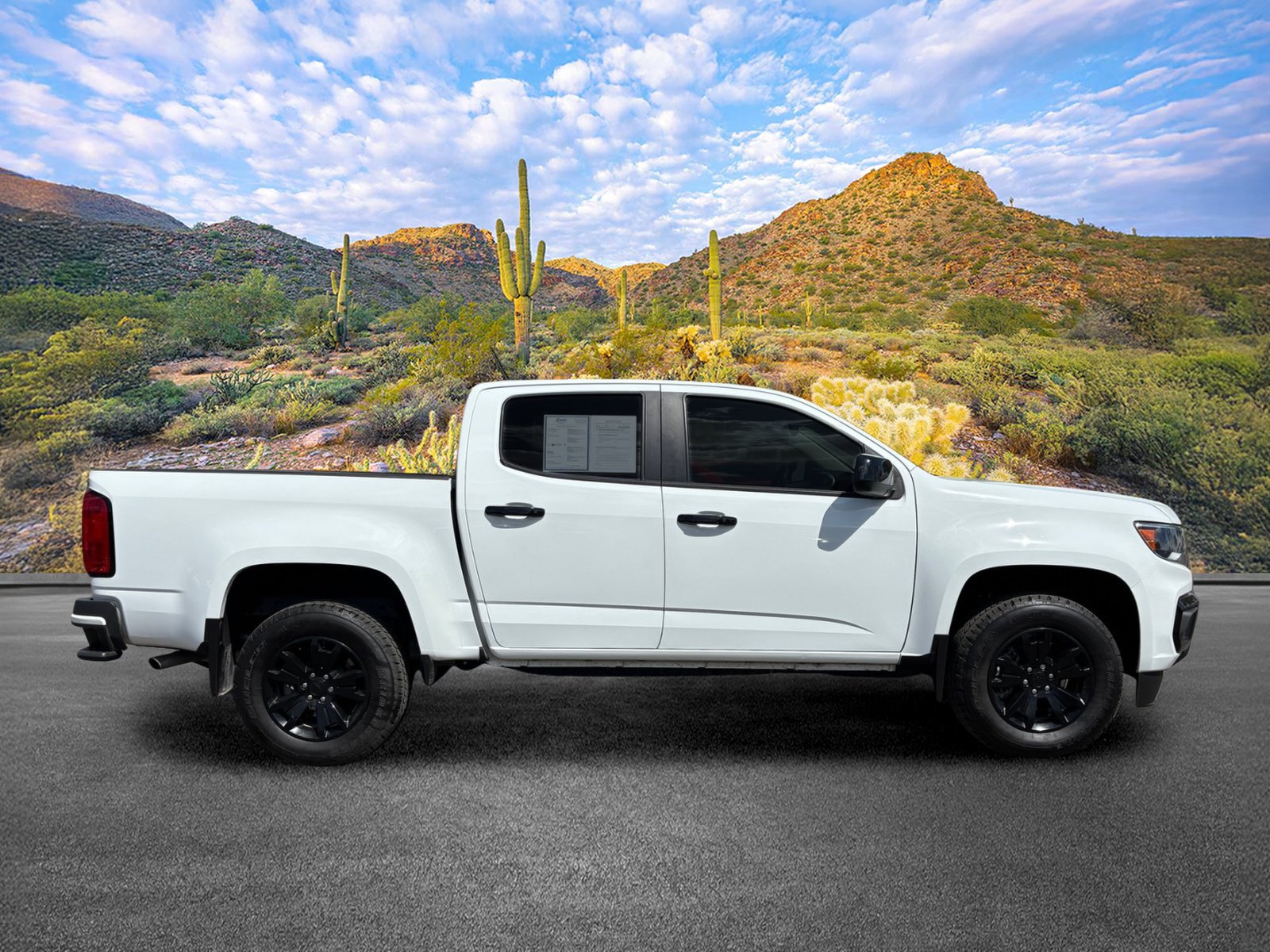 Used 2022 Chevrolet Colorado LT RWD image 3