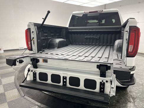 Certified 2023 GMC Sierra 1500 AT4 w/ AT4 Preferred Package image 36
