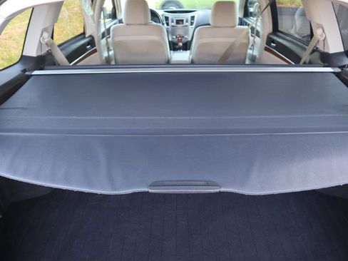 Used 2014 Subaru Outback 2.5i Premium image 46