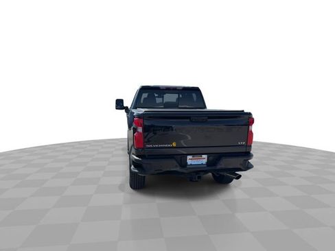 Used 2021 Chevrolet Silverado 2500 LTZ w/ Carhartt Edition AWD/4WD image 7