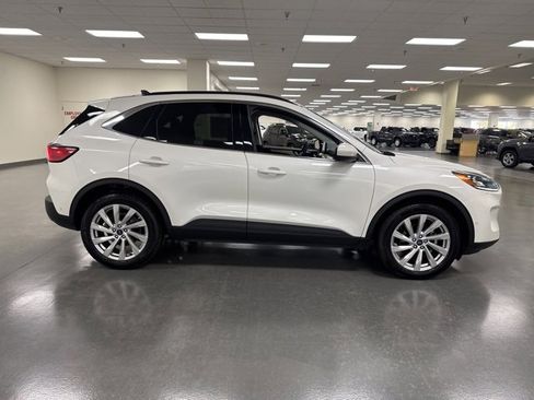 Used 2022 Ford Escape Titanium w/ Titanium Elite Package image 8