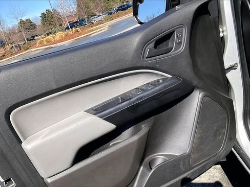 Used 2019 Chevrolet Colorado W/T w/ WT Convenience Package image 26