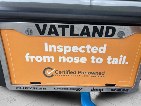 Used 2023 Jeep Wrangler Unlimited Sahara w/ Cold Weather Group image 35