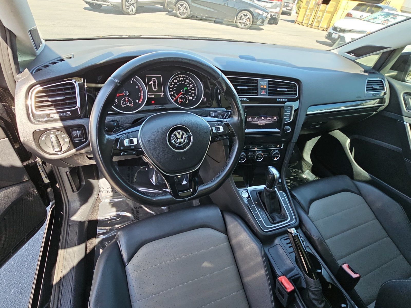 Used 2015 Volkswagen Golf SEL FWD image 15