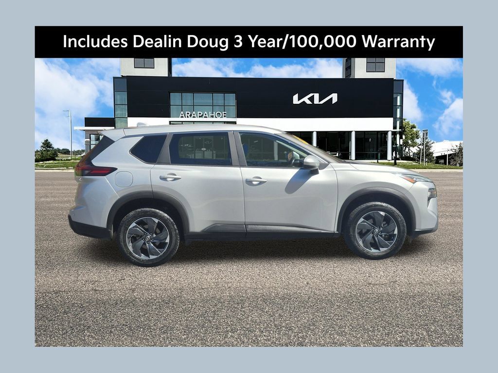 Used 2025 Nissan Rogue SV AWD/4WD image 1
