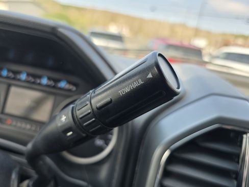 Used 2019 Ford F250 XLT w/ XLT Value Package image 25