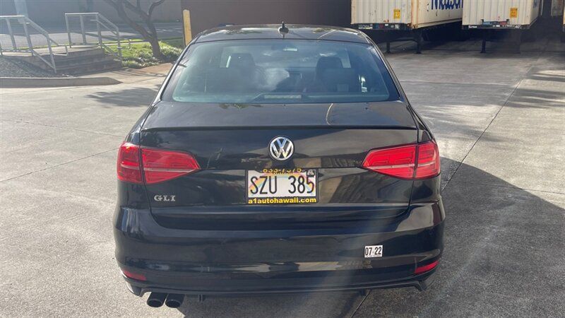 Used 2016 Volkswagen Jetta GLI SE FWD image 6