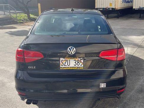 Used 2016 Volkswagen Jetta GLI SE FWD image 6