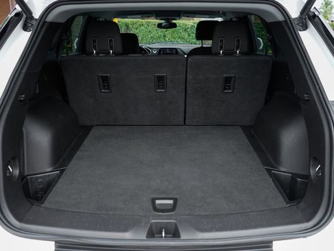 Used 2019 Chevrolet Blazer LT image 8