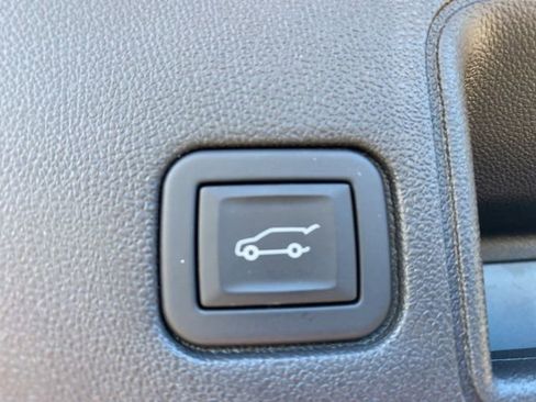 Used 2023 GMC Terrain Denali AWD/4WD image 35