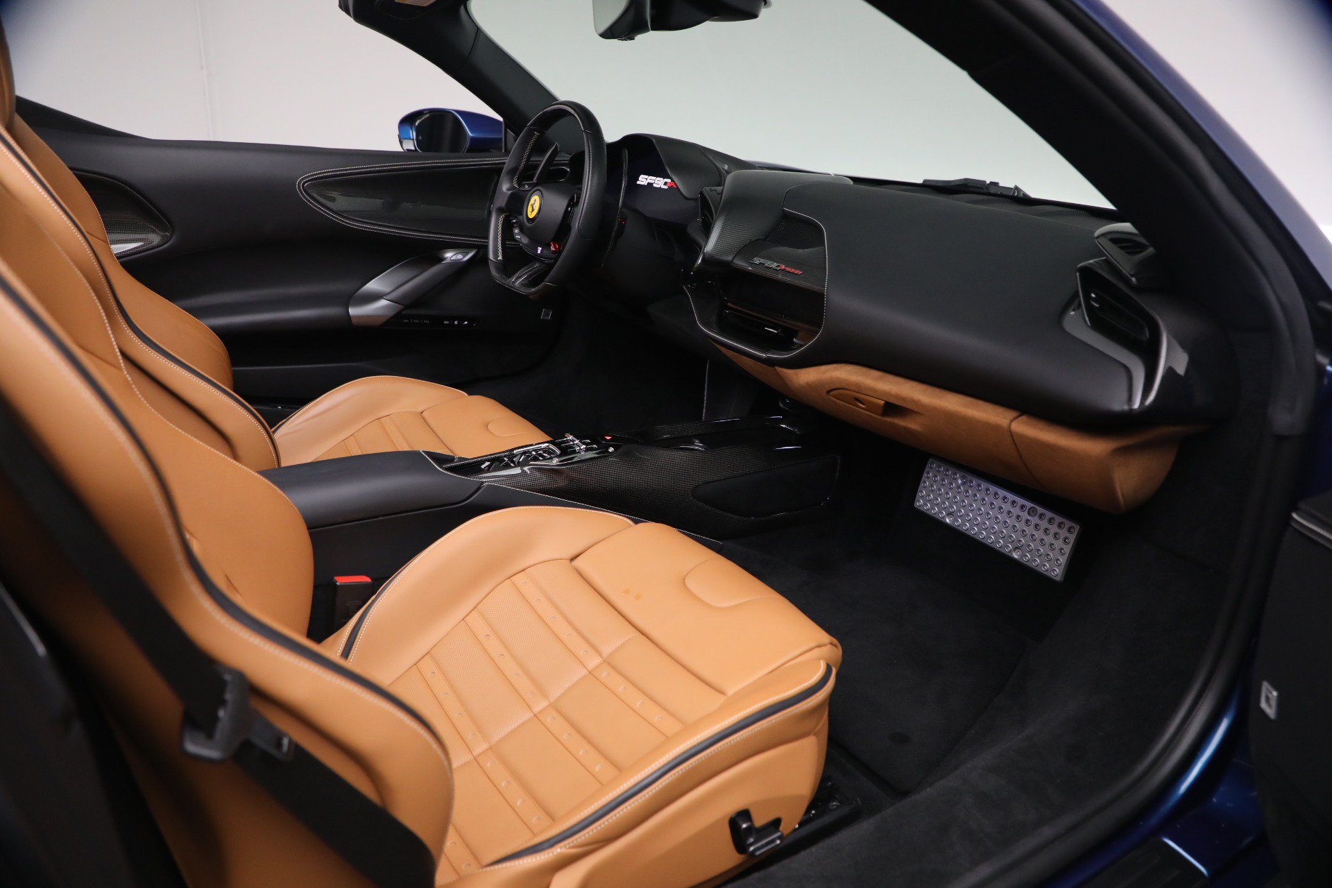 Used 2024 Ferrari SF90 Spider AWD/4WD image 18