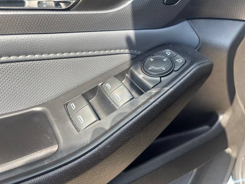 Used 2021 Chevrolet Traverse Premier AWD/4WD image 13