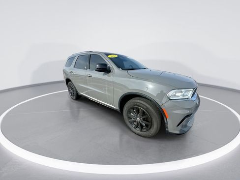 Used 2023 Dodge Durango SXT Launch Edition AWD/4WD image 2
