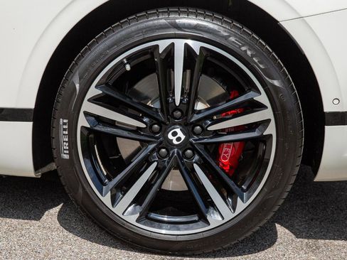 Used 2022 Bentley Continental GT AWD/4WD image 12