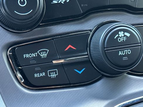 Used 2020 Dodge Challenger SRT Hellcat RWD image 28