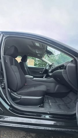 Used 2023 Nissan Sentra SV FWD image 24