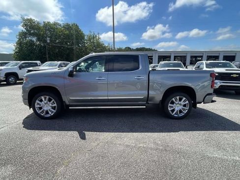 New 2026 Chevrolet Silverado 1500 High Country AWD/4WD image 6