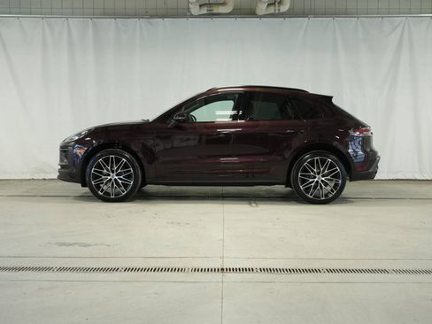 New 2026 Porsche Macan image 2