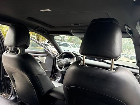 Used 2019 MAZDA MAZDA3 Hatchback w/ Premium Package image 14