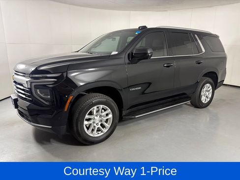 Used 2025 Chevrolet Tahoe LT AWD/4WD image 6