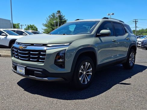 Used 2025 Chevrolet Equinox LT w/ Convenience Package II AWD/4WD image 6
