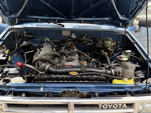 Used 1988 Toyota Pickup 4x4 Regular Cab image 61