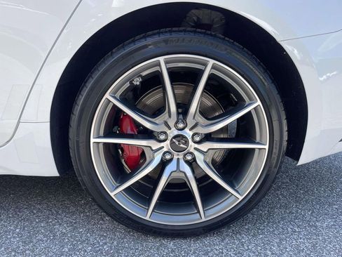 Used 2025 Genesis G70 2.5T RWD image 10