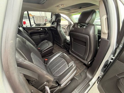Used 2017 Buick Enclave Leather w/ Trailering Package AWD/4WD image 15