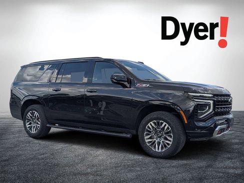 Certified 2025 Chevrolet Suburban Z71 AWD/4WD image 1