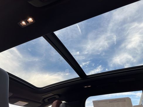 Used 2025 Lincoln Aviator Reserve w/ Equipment Group 201A image 36