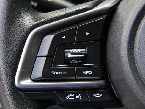 Used 2019 Subaru Crosstrek 2.0i AWD/4WD image 21