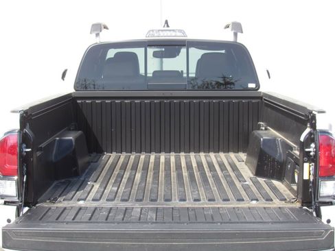 Certified 2022 Toyota Tacoma Limited w/ Black Out Package (TMS) AWD/4WD image 11