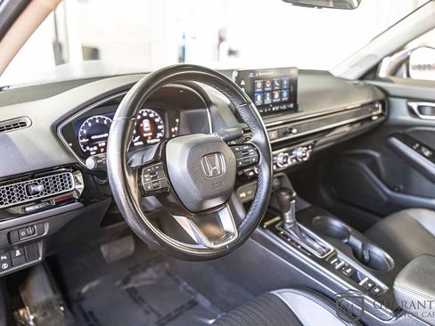 Used 2022 Honda Civic Touring image 19