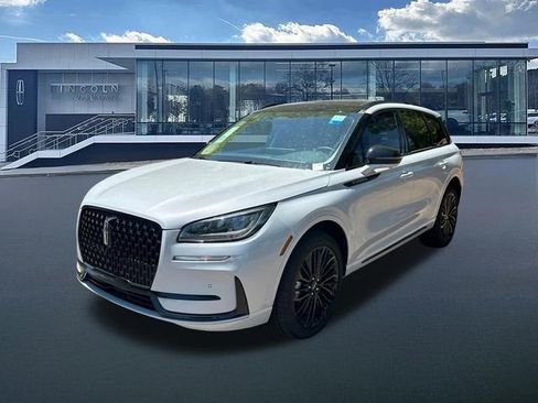 New 2026 Lincoln Corsair Premiere FWD image 3