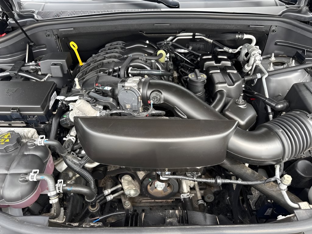 Used 2024 Dodge Durango GT AWD/4WD image 34