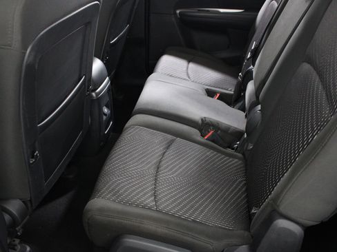Used 2020 Dodge Journey SE w/ SE Popular Equipment Group FWD image 27