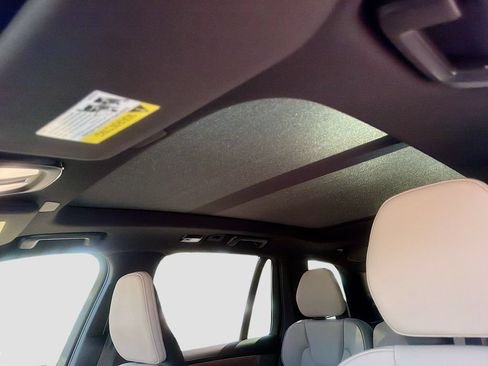 New 2026 Volvo XC90 T8 Plus w/ Protection Package Premier AWD/4WD image 22