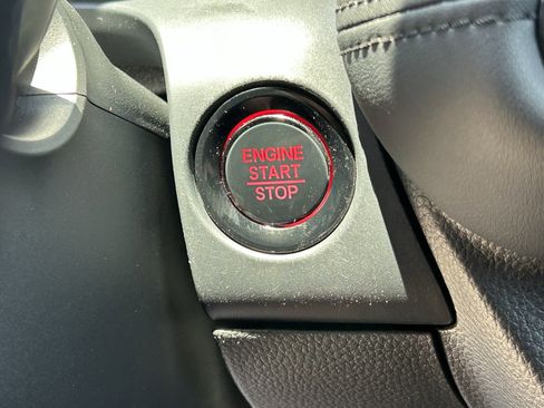 Certified 2025 Honda HR-V LX image 23