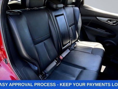 Used 2019 Nissan Rogue Sport SL FWD image 33