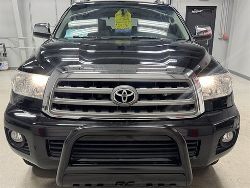 Used 2015 Toyota Sequoia Limited AWD/4WD image 2
