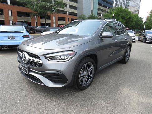 Used 2023 Mercedes-Benz GLA 250 4MATIC image 1