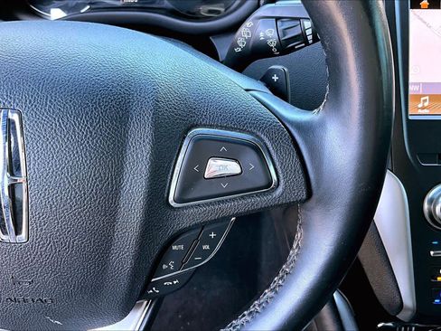 Used 2019 Lincoln MKC Reserve w/ MKC Climate Package image 24