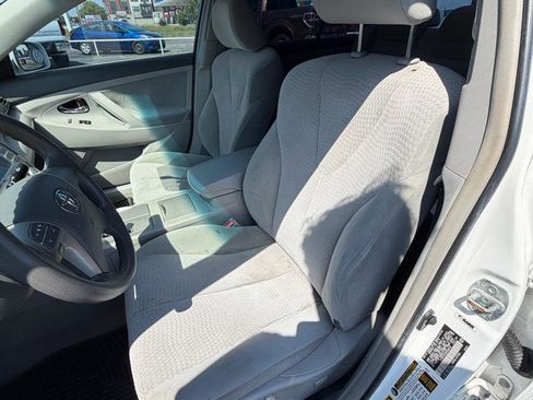 Used 2011 Toyota Camry LE FWD image 13