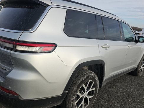 Used 2025 Jeep Grand Cherokee L Limited image 4