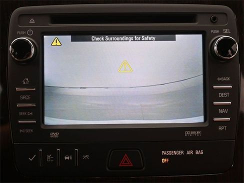 Used 2017 Chevrolet Traverse LT image 20