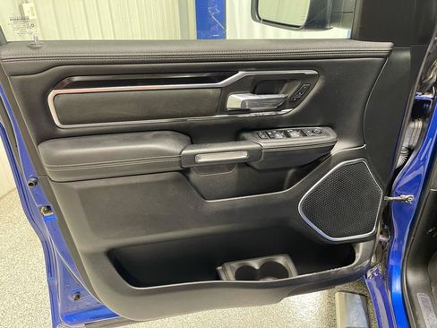 Used 2019 RAM 1500 Laramie w/ Sport Appearance Package AWD/4WD image 14