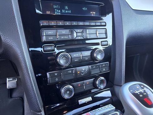 Used 2011 Ford Mustang GT Premium w/ Comfort Pkg RWD image 20